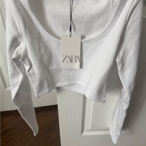 Zara Classic White Long Sleeve Crop Top